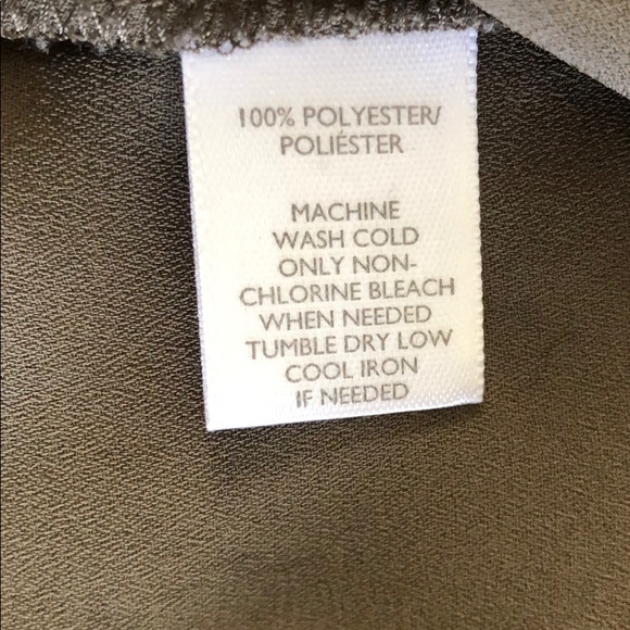 LOFT olive green button-down shirt - size S - Picture 3 of 3